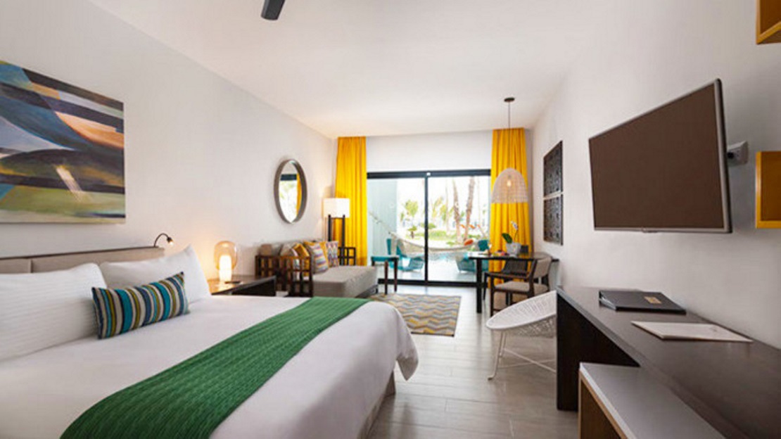 Marina Swim Out Suite